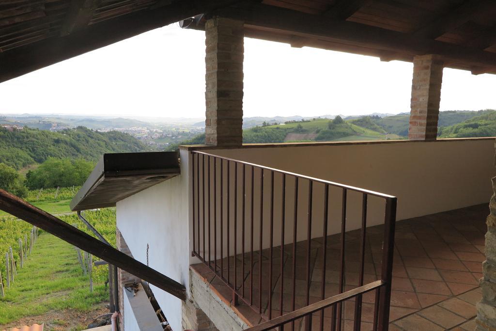 Agriturismo Rupestr Canelli Szoba fotó